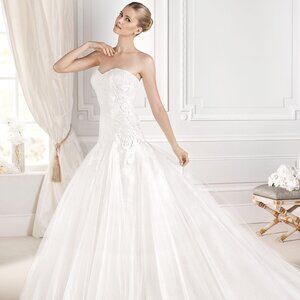 La Sposa by Pronovias Wedding Dress Detalle